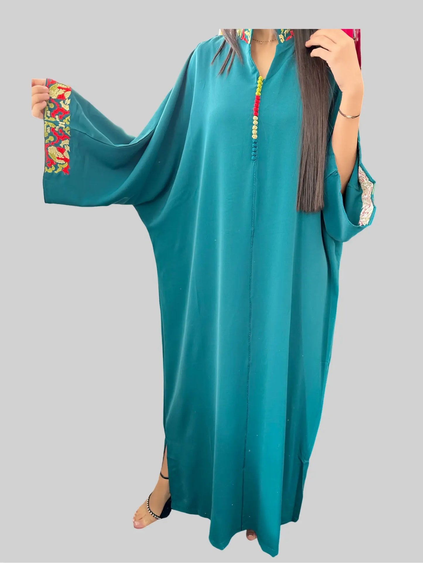 Caftan à col officier et manches brodées NADIABENSHOP